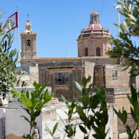 홈스테이 No 14 House