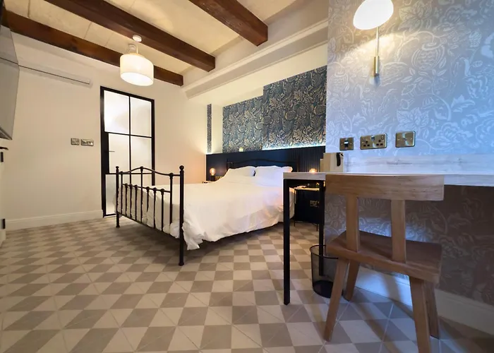 Kwatera prywatna Number 14 *